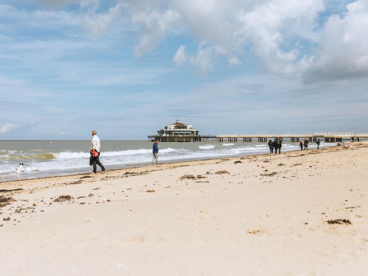 Apartment Railway To The Beach By Interhome Blankenberge Exteriör bild